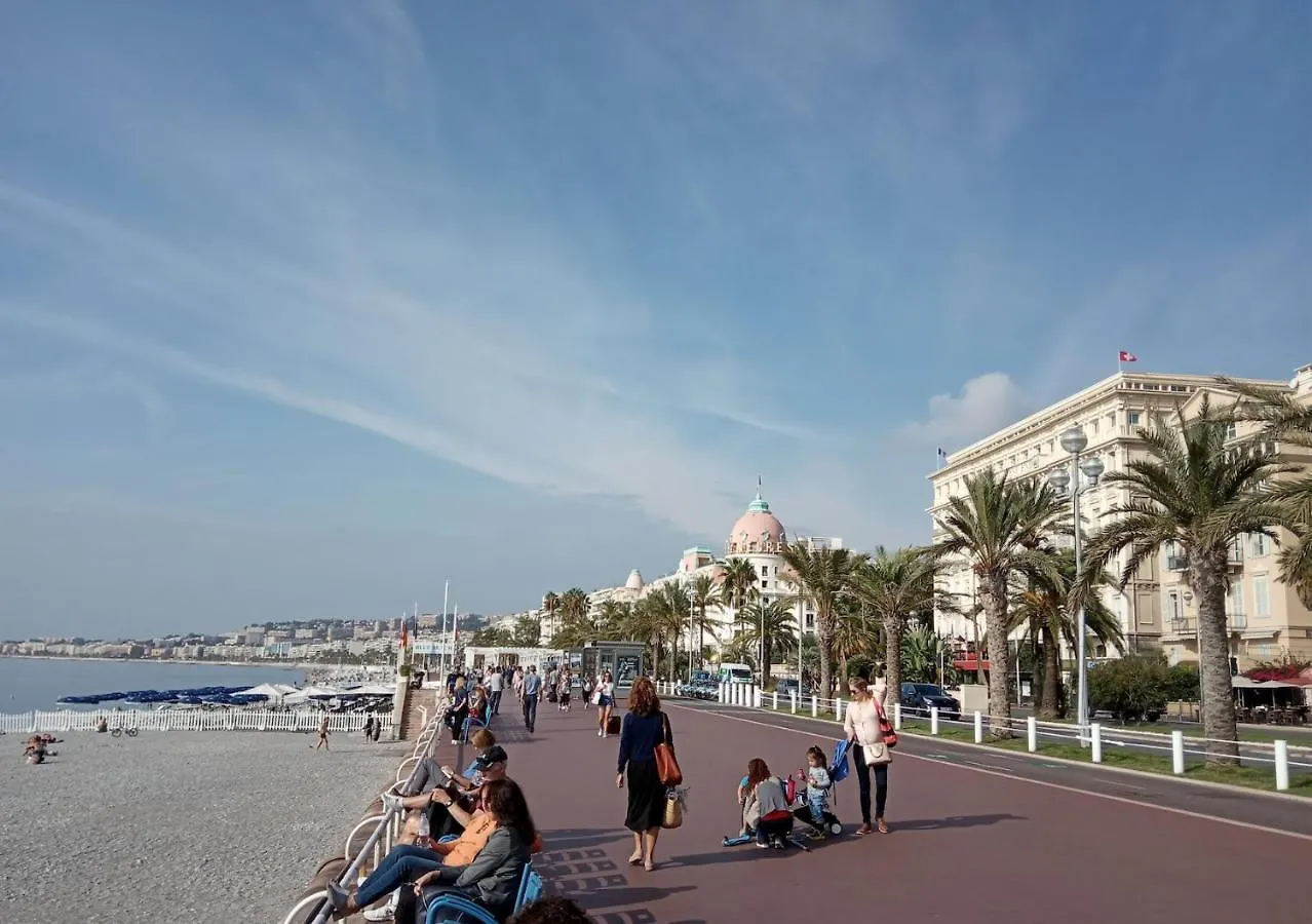Apartment Fully Equipped Apt For 3, Near Negresco Nice